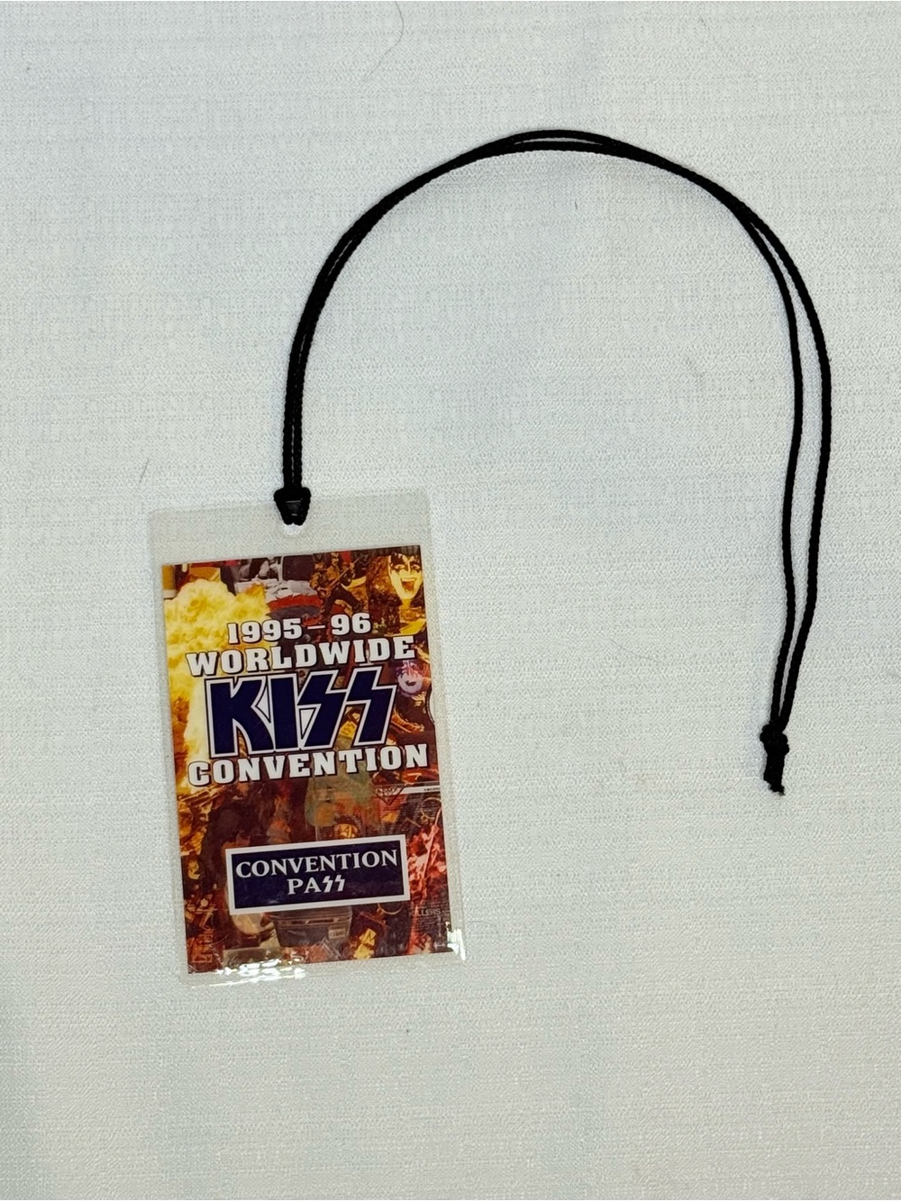 VINTAGE - KISS Convention Pass Black Letters  95-96 #00689  3x5" Gene Simmons